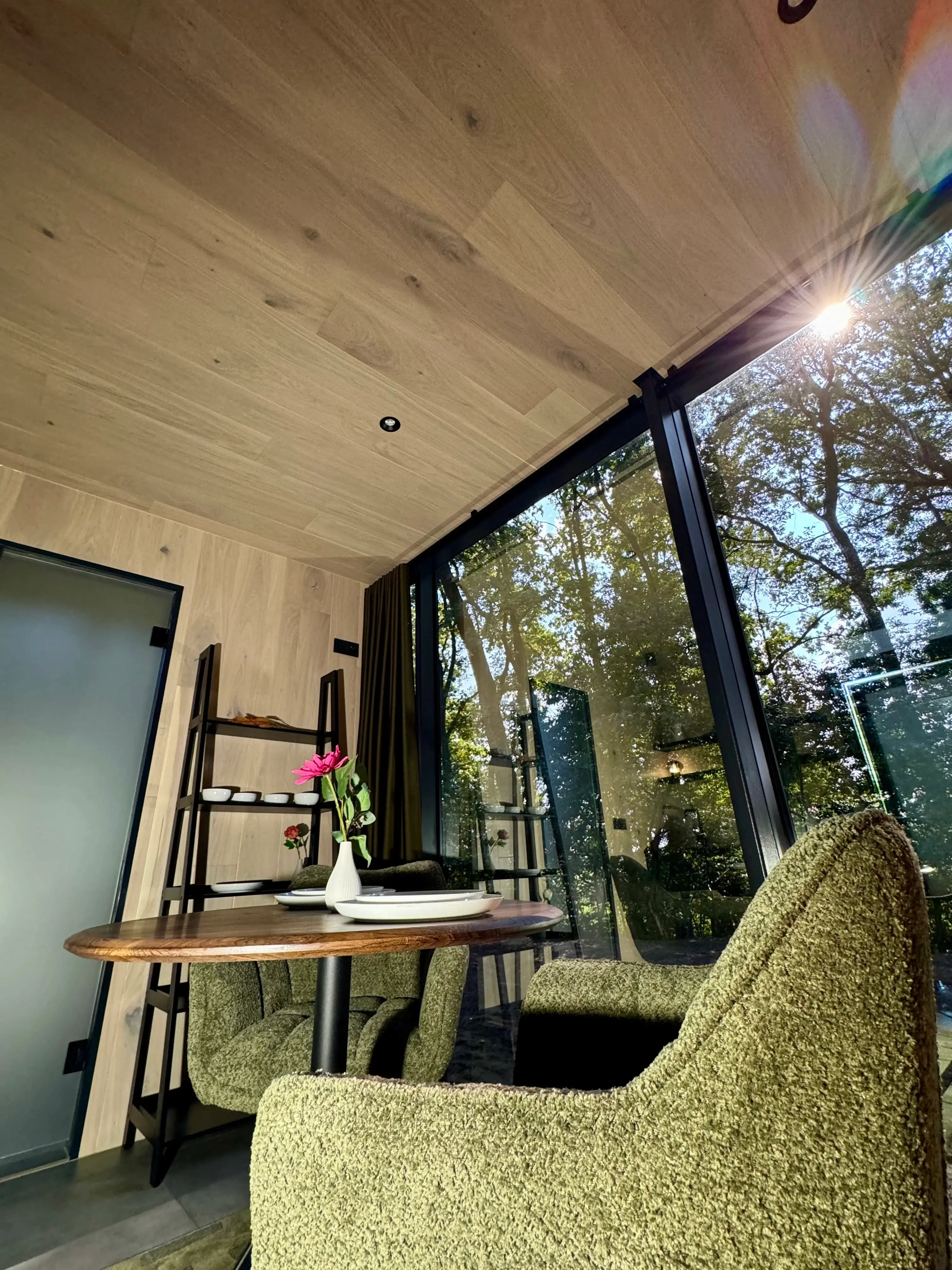 Spiegelhaus mit Sauna H16